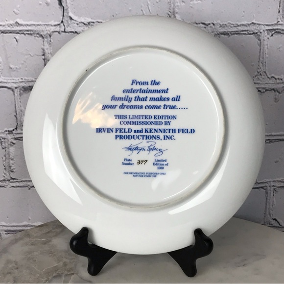 Ringling Bros & Barnum & Bailey Circus Walt Disney Vintage 90’s Collection Plate - Picture 3 of 4